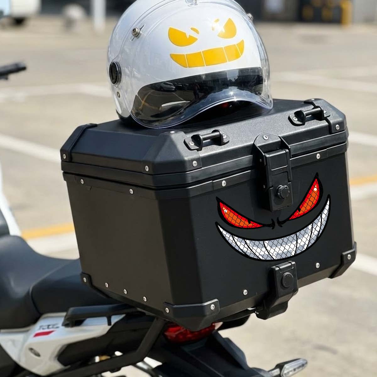 JDM شيطان عيون Gengar ملصقات د - مراجعة Scooter Helmet Set وسعره