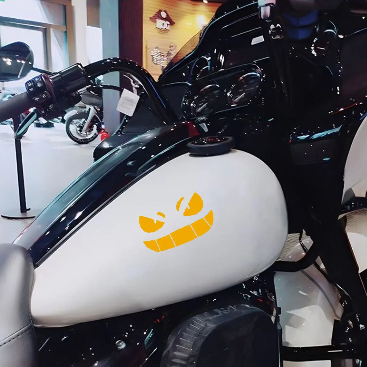 JDM شيطان عيون Gengar ملصقات د - مراجعة Scooter Helmet Set وسعره
