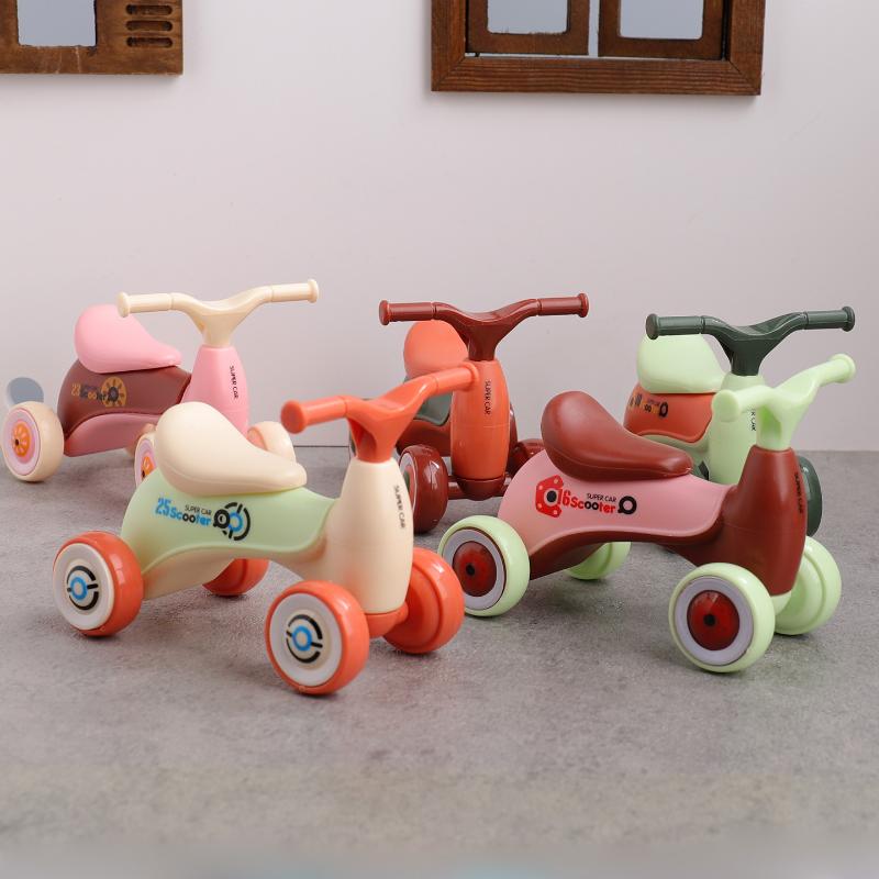 قطعة واحدة، سيارة أطفال صغيرة  - مراجعة Electric Scooter وسعره
